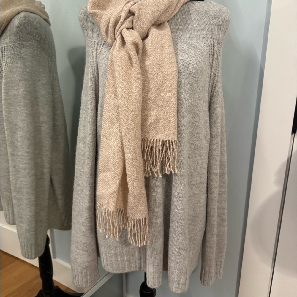 Elegant Gray Sweater off the shoulder sweater